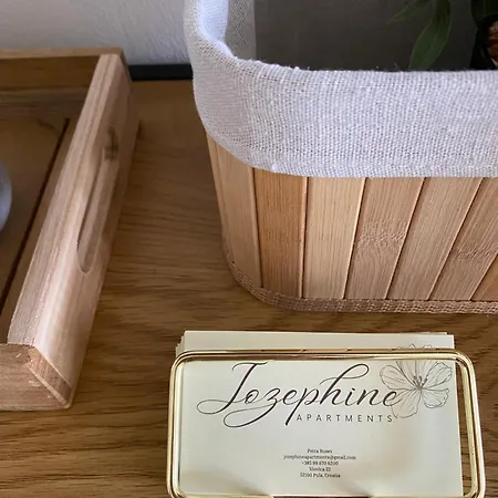 Jozephine Apartman Póla