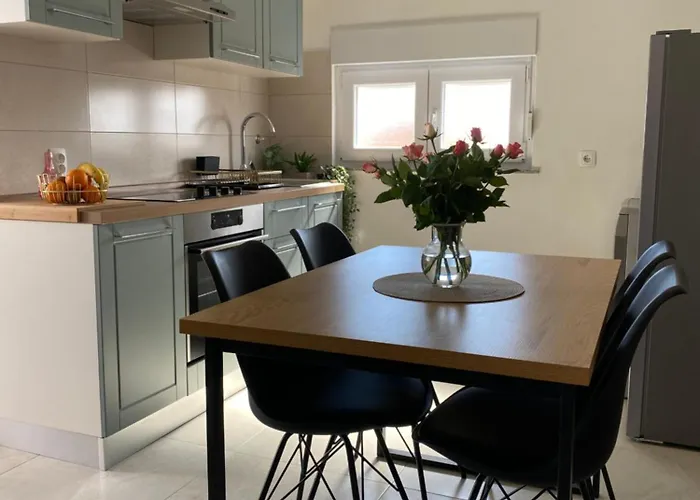 Jozephine Apartament *