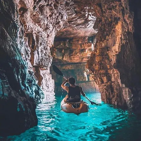 Jozephine דירה *